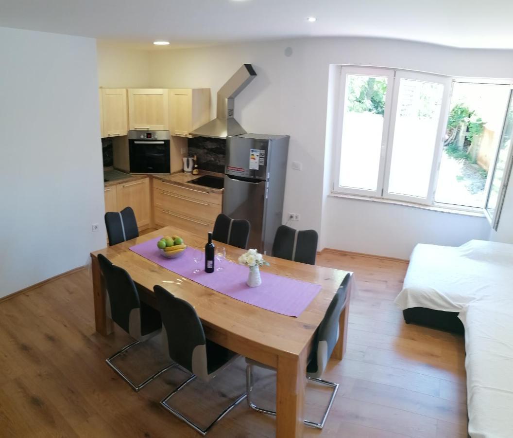 Apartment "B" 50 M From The Beach Zadar Eksteriør bilde