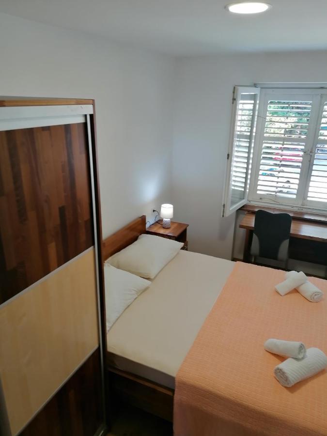 Apartment "B" 50 M From The Beach Zadar Eksteriør bilde