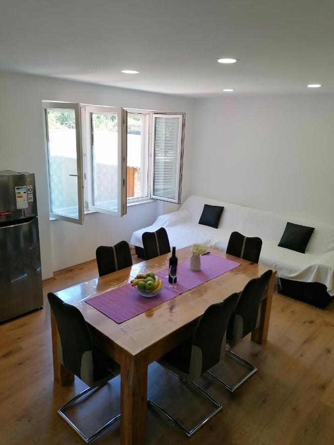 Apartment "B" 50 M From The Beach Zadar Eksteriør bilde