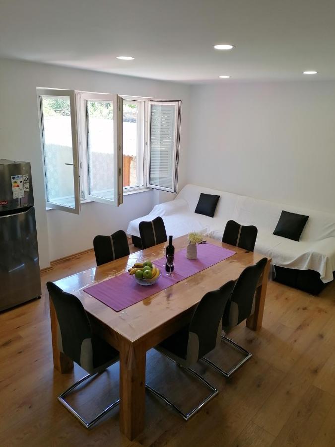 Apartment "B" 50 M From The Beach Zadar Eksteriør bilde