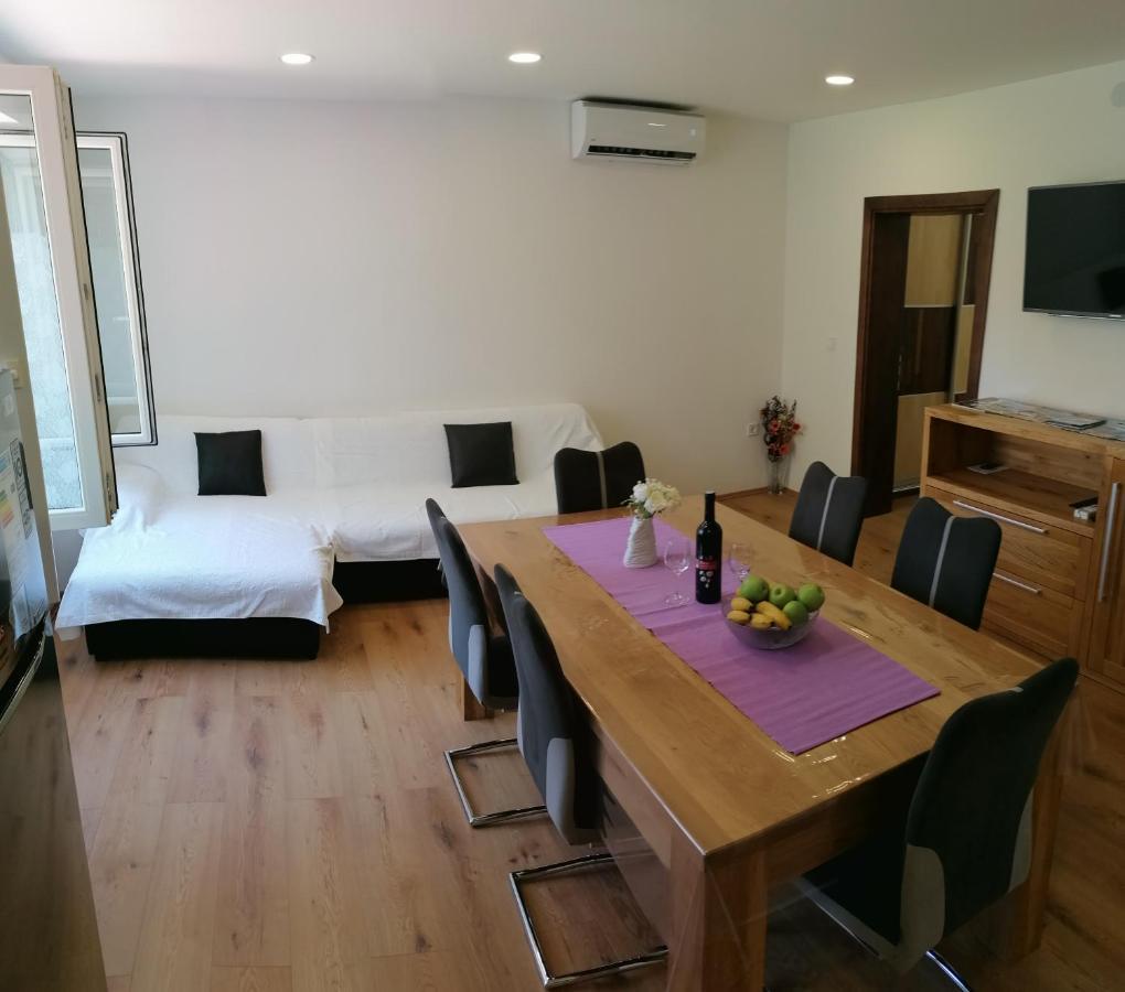 Apartment "B" 50 M From The Beach Zadar Eksteriør bilde